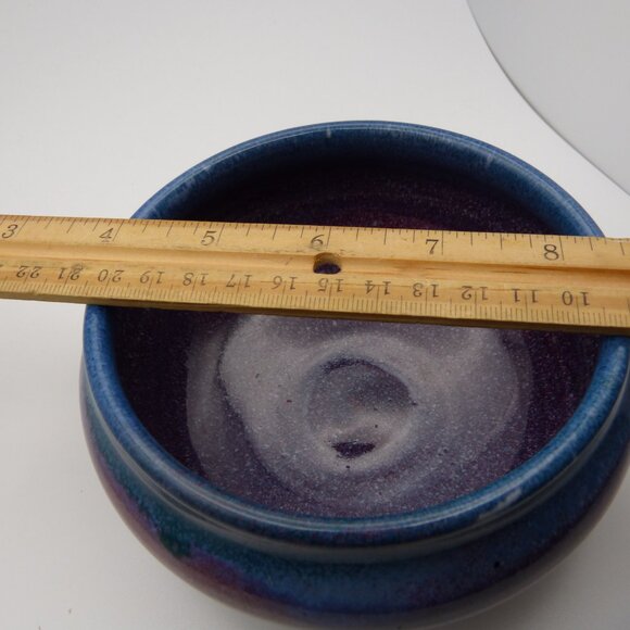 Signed Studio Pottery Bowl Two Tone Blue And Purple Glaze - Picture 8 of 8